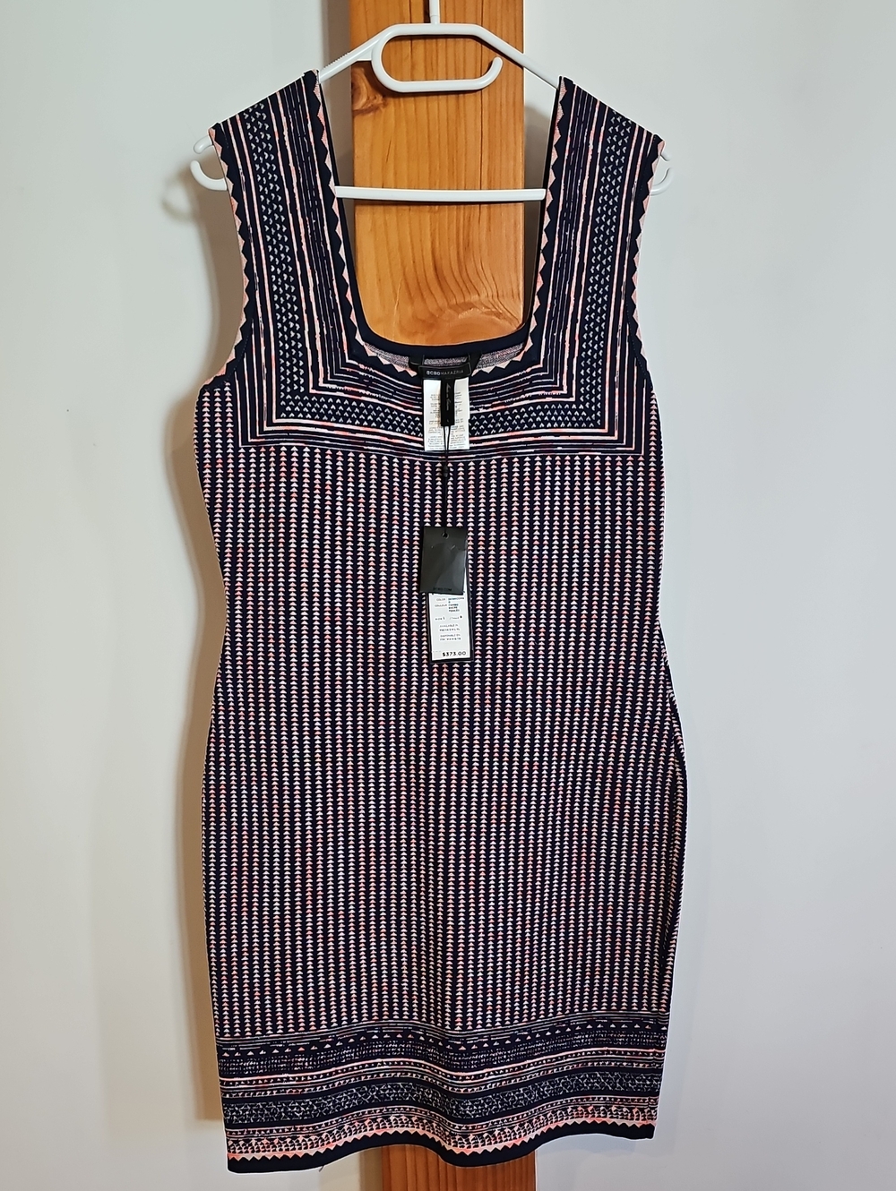 BCBGMaxAzria Navy and Pink Patterned Sleeveless Shift Dress